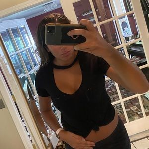 Distressed black top